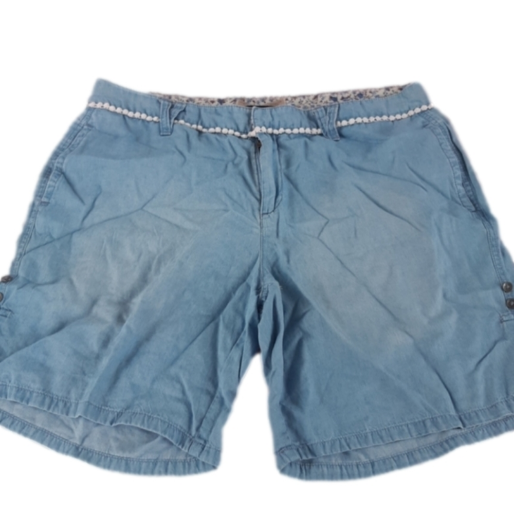 Jean shorts lightweight light blue denim white lace trim accents womans size 10